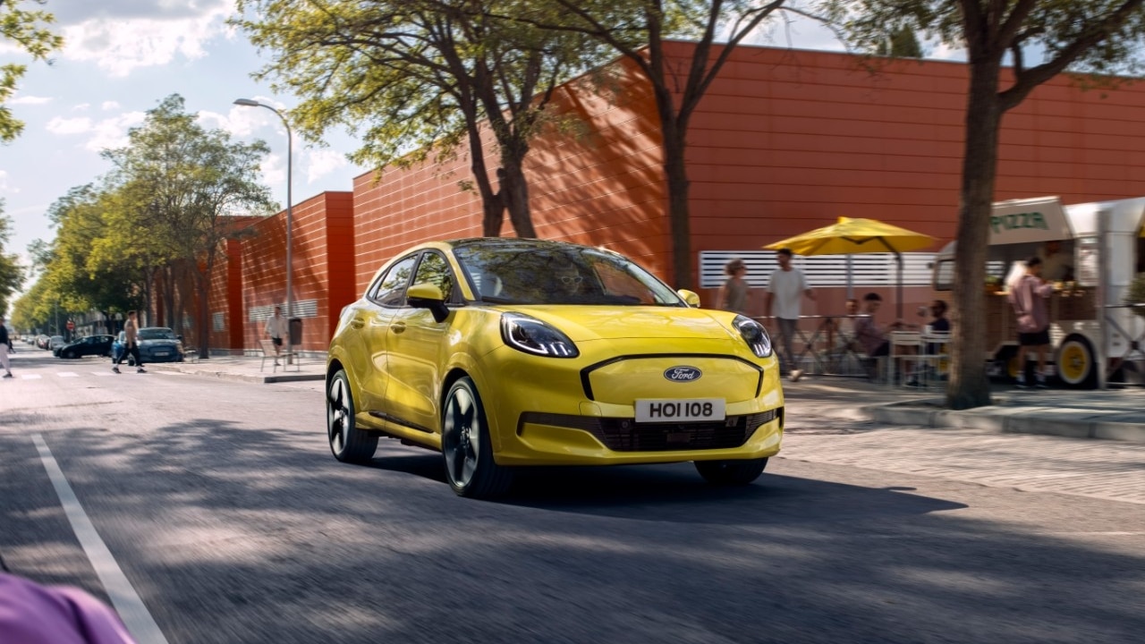 Ford Puma Gen-E. LICENSE EXPIRES: 2027-12-02 - LICENSE BY: Makerhouse LICENSE SCOPE: B - All non-broadcast digital and online media. REGION: Europe COPYRIGHT AND IMAGE RIGHTS: This content is solely for editorial use and for providing individual users with information. Any storage in databases, or any distribution to third parties within the scope of commercial use, or for commercial use is permitted with written consent from Ford of Europe only.