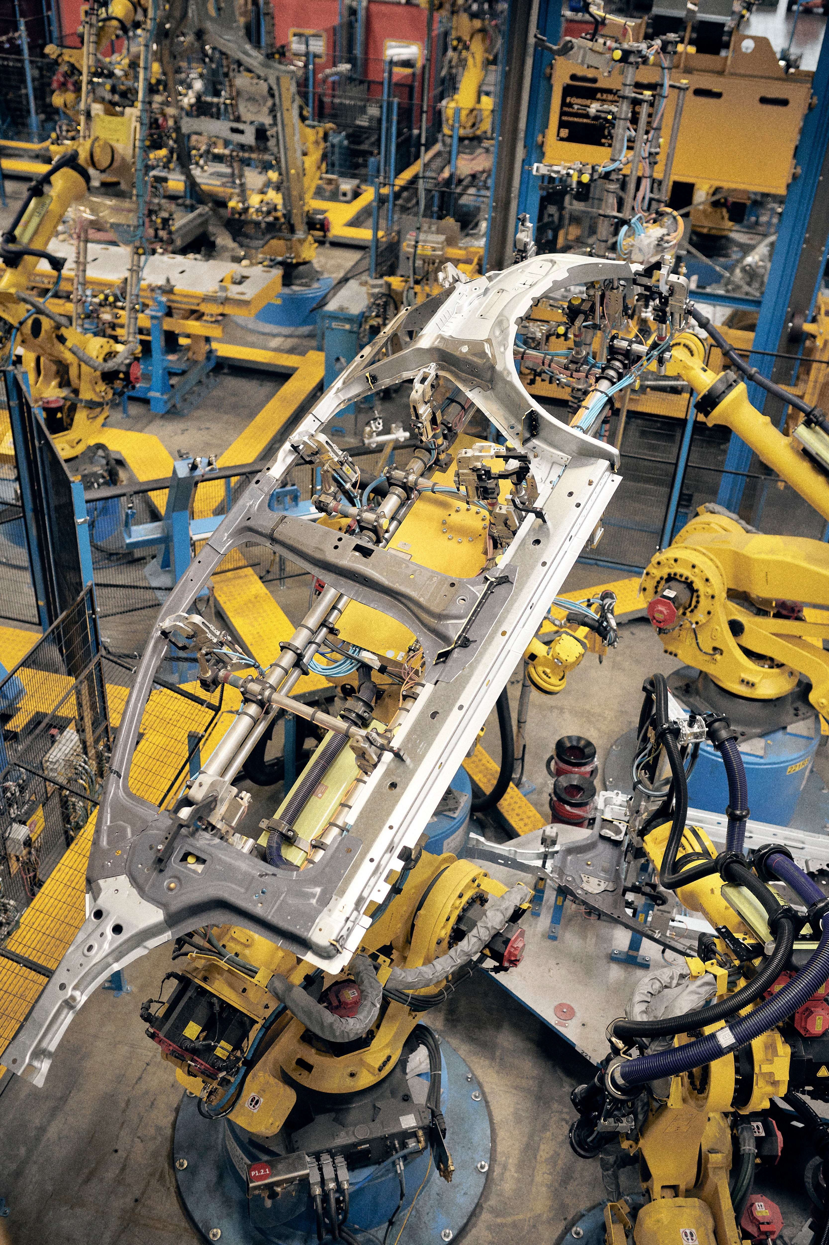 Ford has started mass production of the all-electric Explorer at its new Cologne Electric Vehicle Center, a key step in its push for sustainable, high-tech manufacturing in Europe License expires -------------------------- IN PERPETUITY License region -------------------------- GLOBAL License scope -------------------------- A - Earned editorial, press releases, press kits B - All non-broadcast digital and online media C - All non-broadcast digital and online media, plus Retail and POS (showrooms, events etc) D - All print media (newspaper, magazine etc) Copyright and image rights -------------------------- This content is solely for editorial use and for providing individual users with information. Any storage in databases, or any distribution to third parties within the scope of commercial use, or for commercial use is permitted with written consent from Ford of Britain C&PA only.