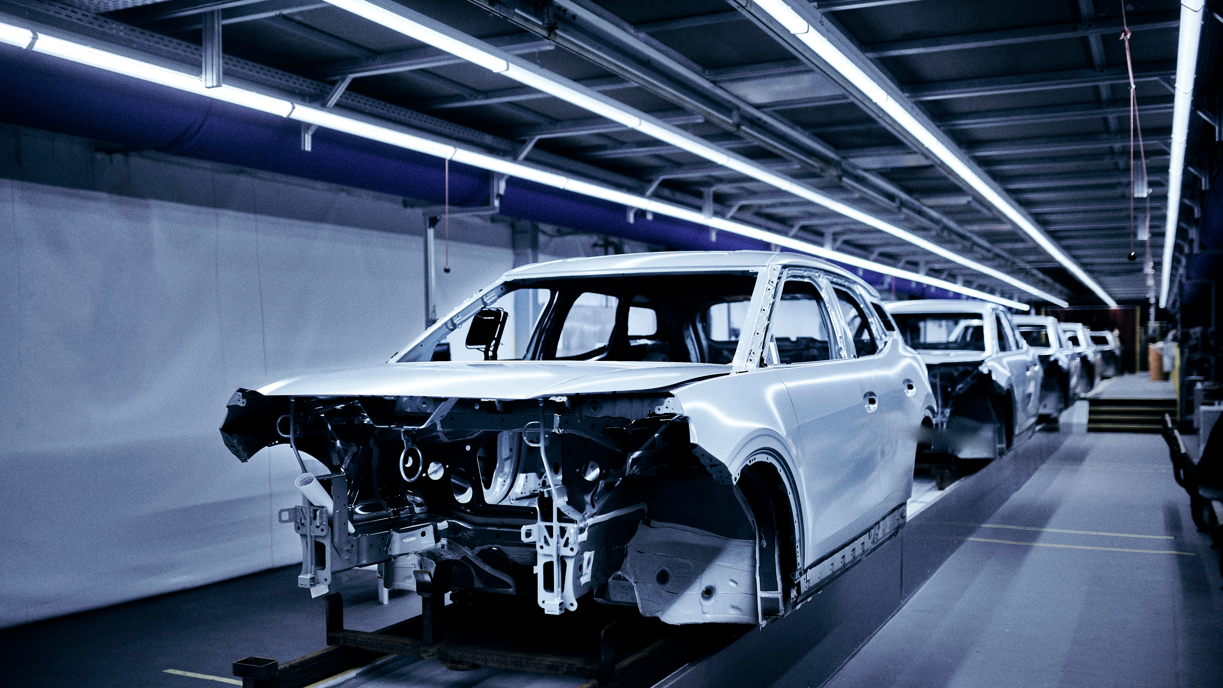 Ford has started mass production of the all-electric Explorer at its new Cologne Electric Vehicle Center, a key step in its push for sustainable, high-tech manufacturing in Europe License expires -------------------------- IN PERPETUITY License region -------------------------- GLOBAL License scope -------------------------- A - Earned editorial, press releases, press kits B - All non-broadcast digital and online media C - All non-broadcast digital and online media, plus Retail and POS (showrooms, events etc) D - All print media (newspaper, magazine etc) Copyright and image rights -------------------------- This content is solely for editorial use and for providing individual users with information. Any storage in databases, or any distribution to third parties within the scope of commercial use, or for commercial use is permitted with written consent from Ford of Britain C&PA only.