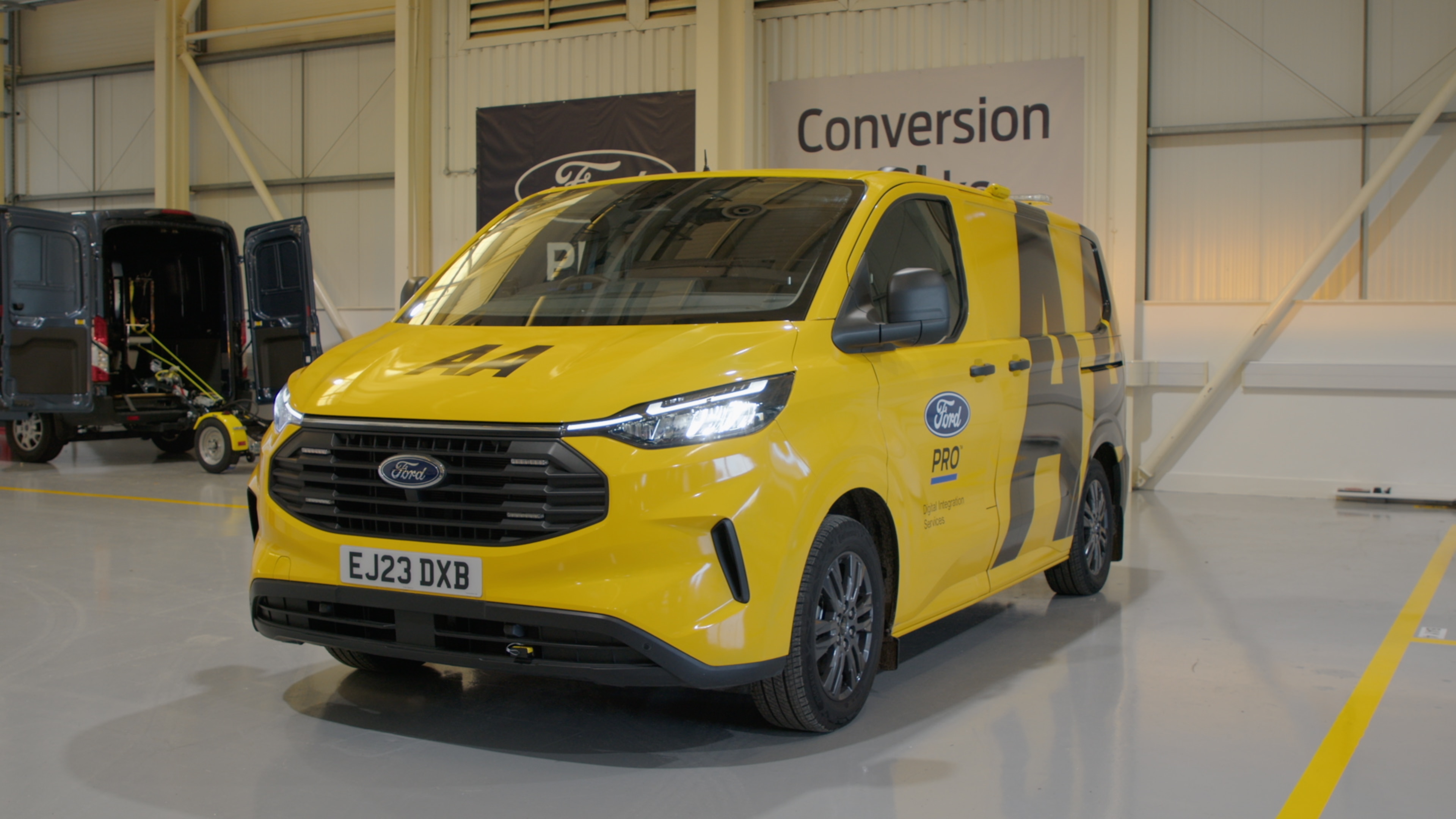 Ford Pro and The AA are revolutionizing roadside assistance with a sleek, all-in-one touchscreen that unifies control of essential tools in Transit vans LICENSE EXPIRES: 31.12.2099 - LICENSE BY: Makerhouse LICENSE SCOPE: A - Earned editorial, press releases, press kits. B - All non-broadcast digital and online media. C - All non-broadcast digital and online media, plus Retail and POS (showrooms, events etc). D - All print media (newspaper, magazine etc) REGION: EU. COPYRIGHT AND IMAGE RIGHTS: This content is solely for editorial use and for providing individual users with information. Any storage in databases, or any distribution to third parties within the scope of commercial use, or for commercial use is permitted with written consent from Ford of Europe only.