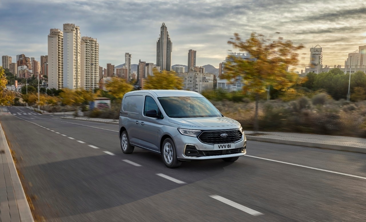 Ford Pro completes the electrification of its high-productivity Transit family in Europe with the all-new Transit Connect compact van, which introduces plug-in hybrid power LICENSE EXPIRES: 29.01.2027 - LICENSE BY: Makerhouse LICENSE SCOPE: A - Earned editorial, press releases, press kits. B - All non-broadcast digital and online media. C - All non-broadcast digital and online media, plus Retail and POS (showrooms, events etc).  REGION: EU. COPYRIGHT AND IMAGE RIGHTS: This content is solely for editorial use and for providing individual users with information. Any storage in databases, or any distribution to third parties within the scope of commercial use, or for commercial use is permitted with written consent from Ford of Europe only.