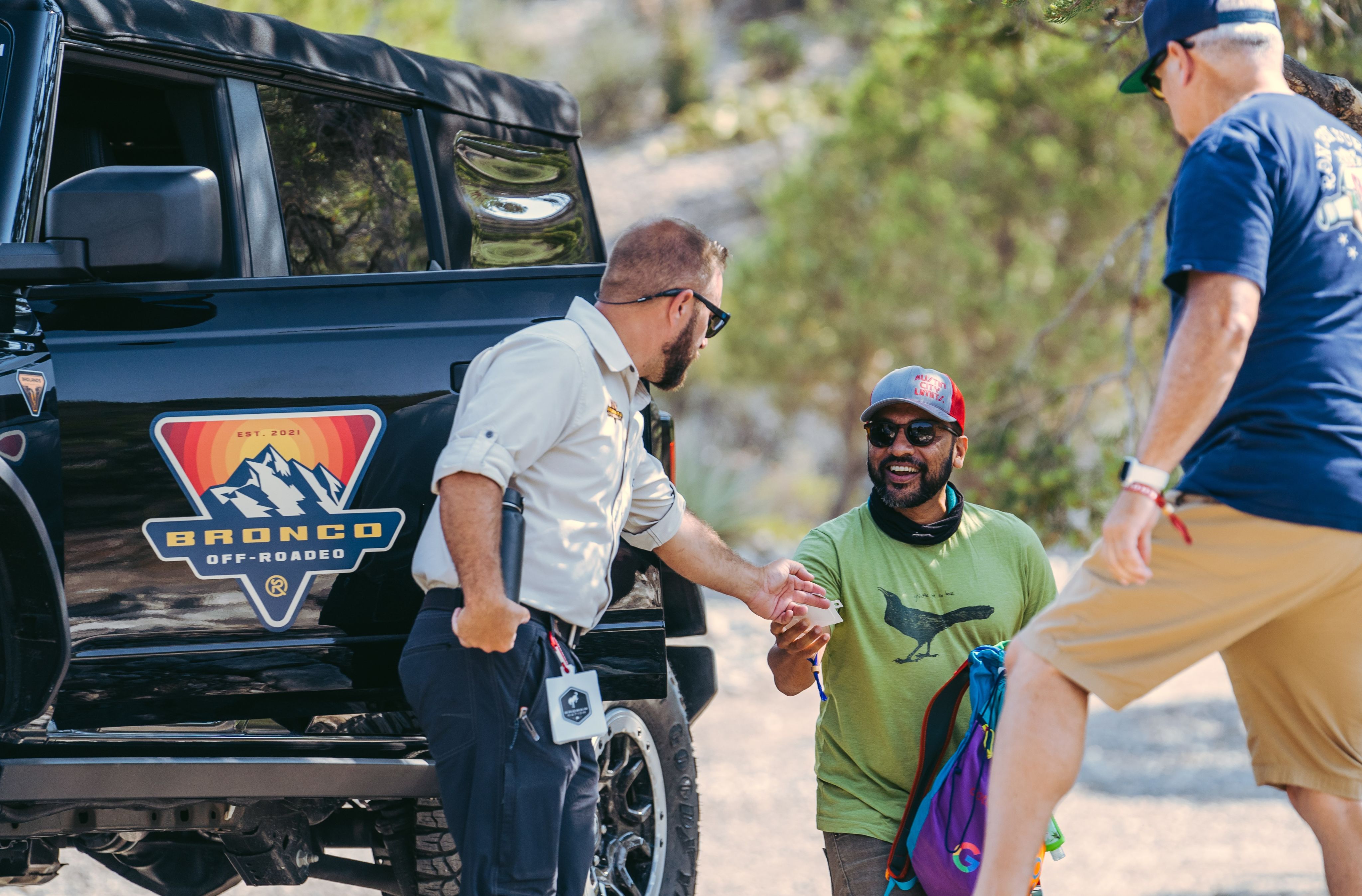 Bronco enthusiasts greet each other at Half-Day Adventure