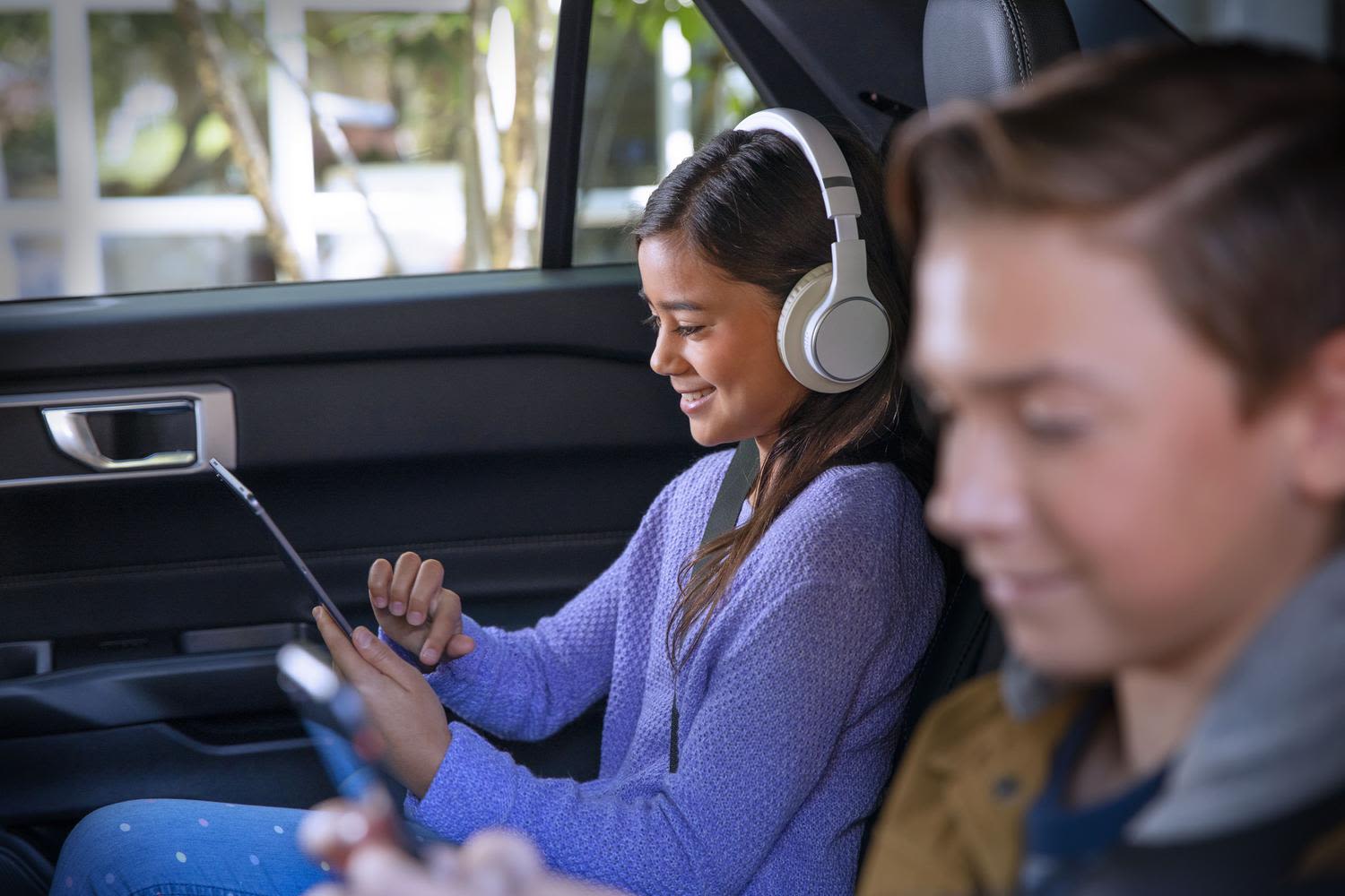 5G wireless connectivity available with Ford or Lincoln Digital Experience